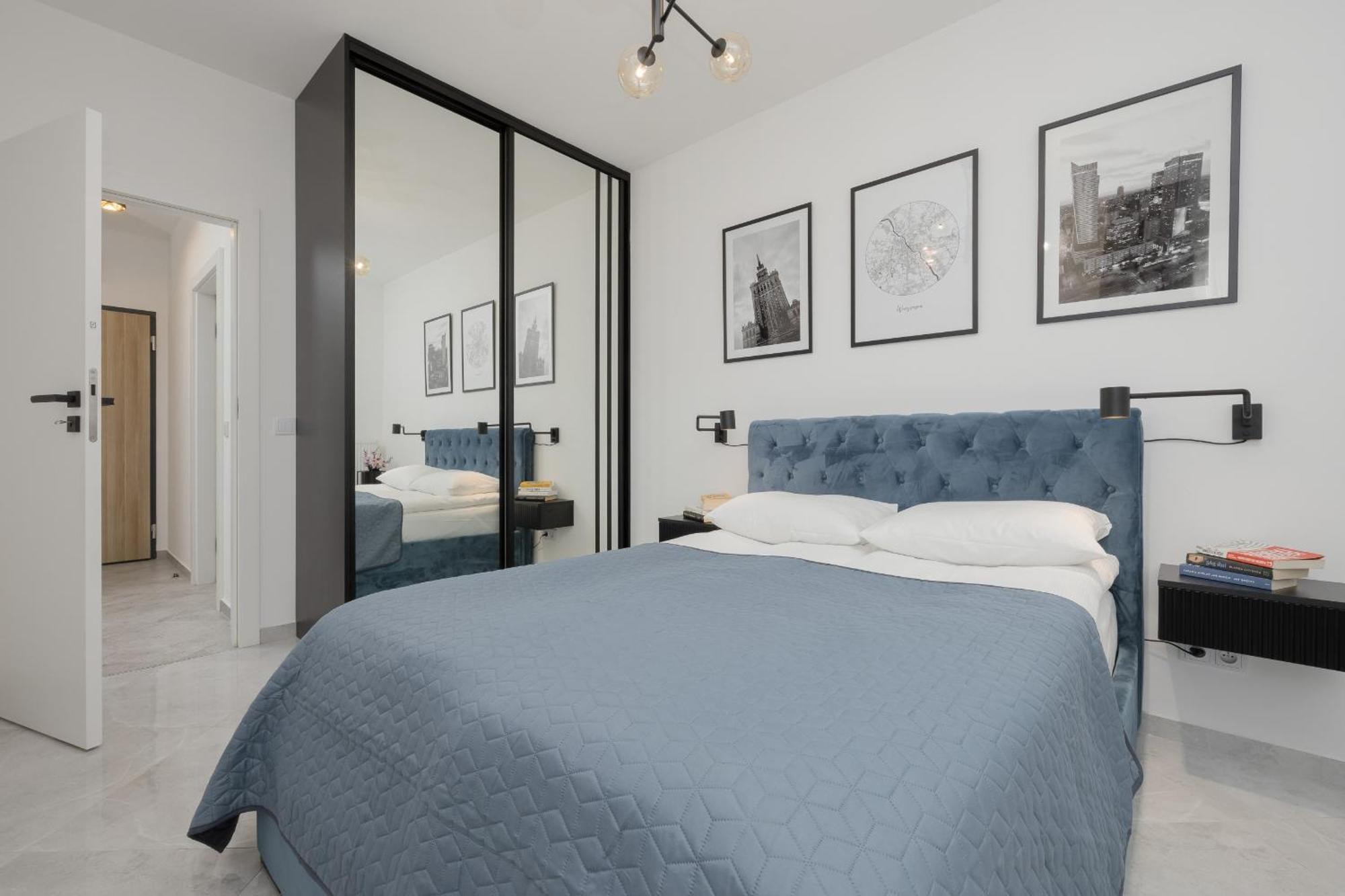 Apartment With Balcony & Parking In Warsaw By Noclegi Renters Varsóvia Exterior foto